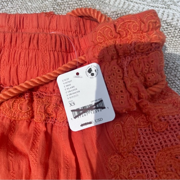 NWT Free people Day blooms cutwork shorts - Picture 5 of 7